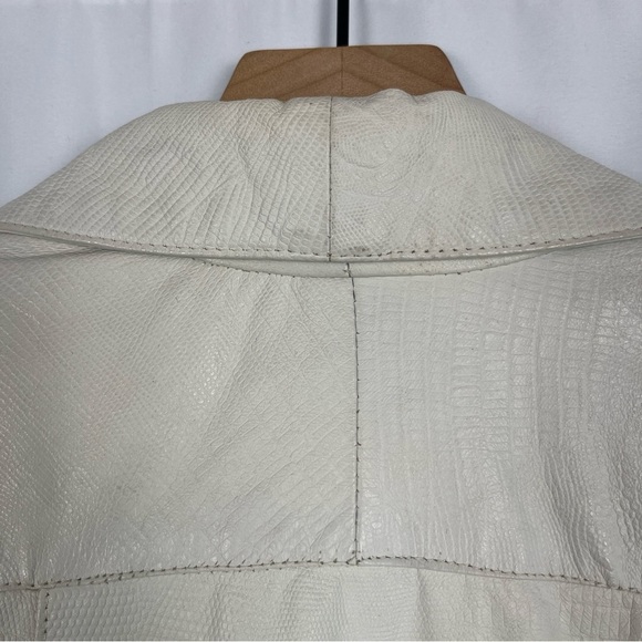 VTG 80s VAKKO Womens Embossed Leather Coat White Open Front Small Oversized - Picture 14 of 14
